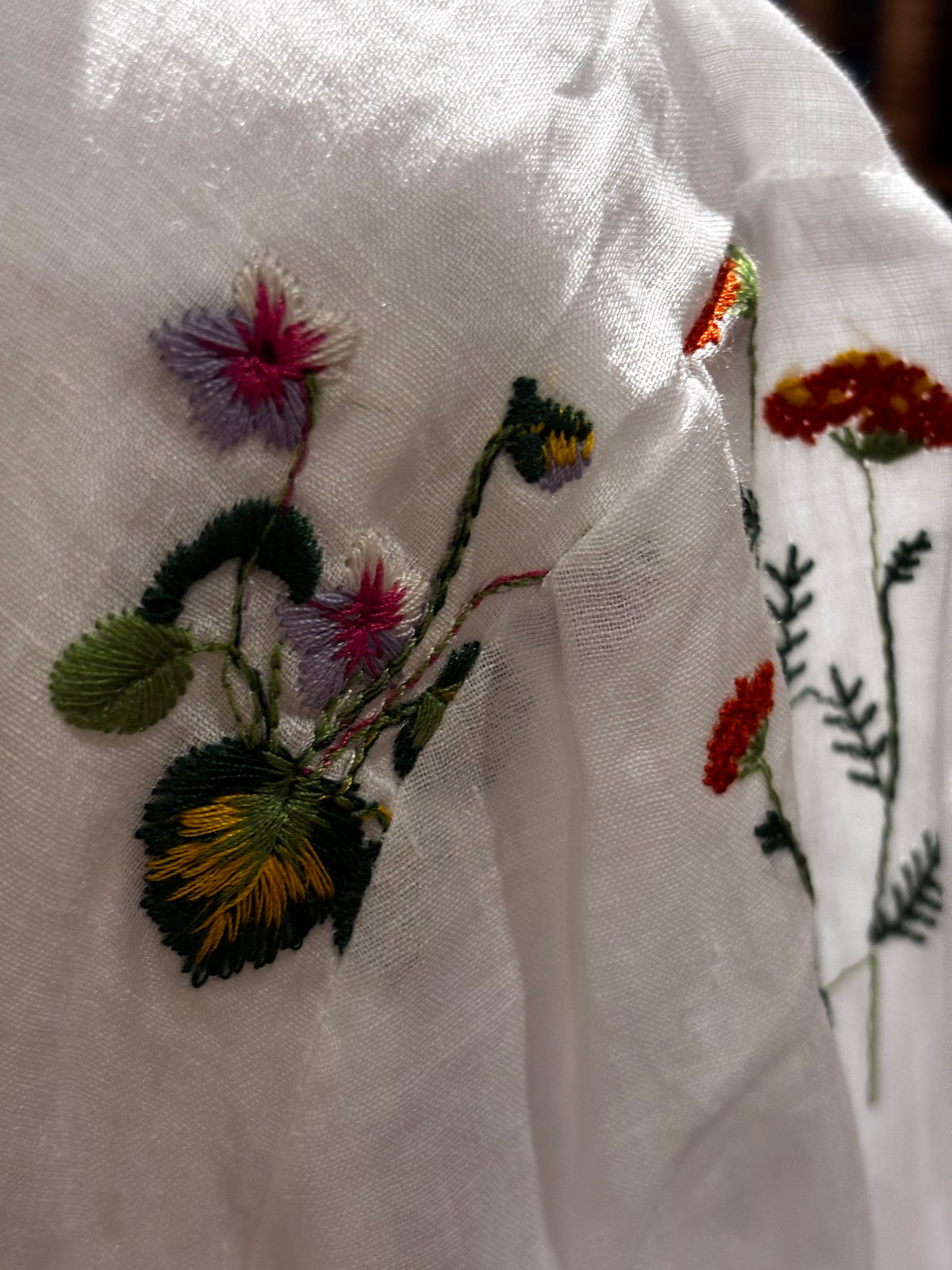 花野漫步｜文青蕾絲邊花卉小刺繡亞麻防曬連帽拉鍊薄外套