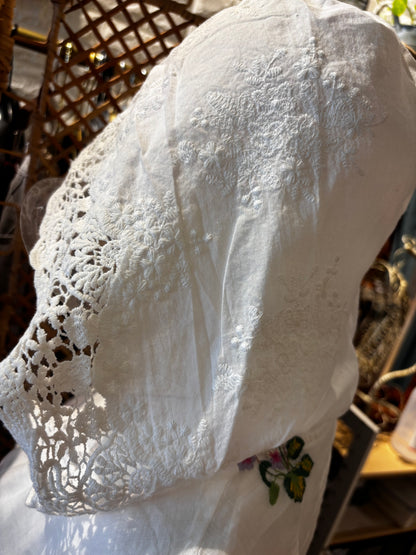花野漫步｜文青蕾絲邊花卉小刺繡亞麻防曬連帽拉鍊薄外套